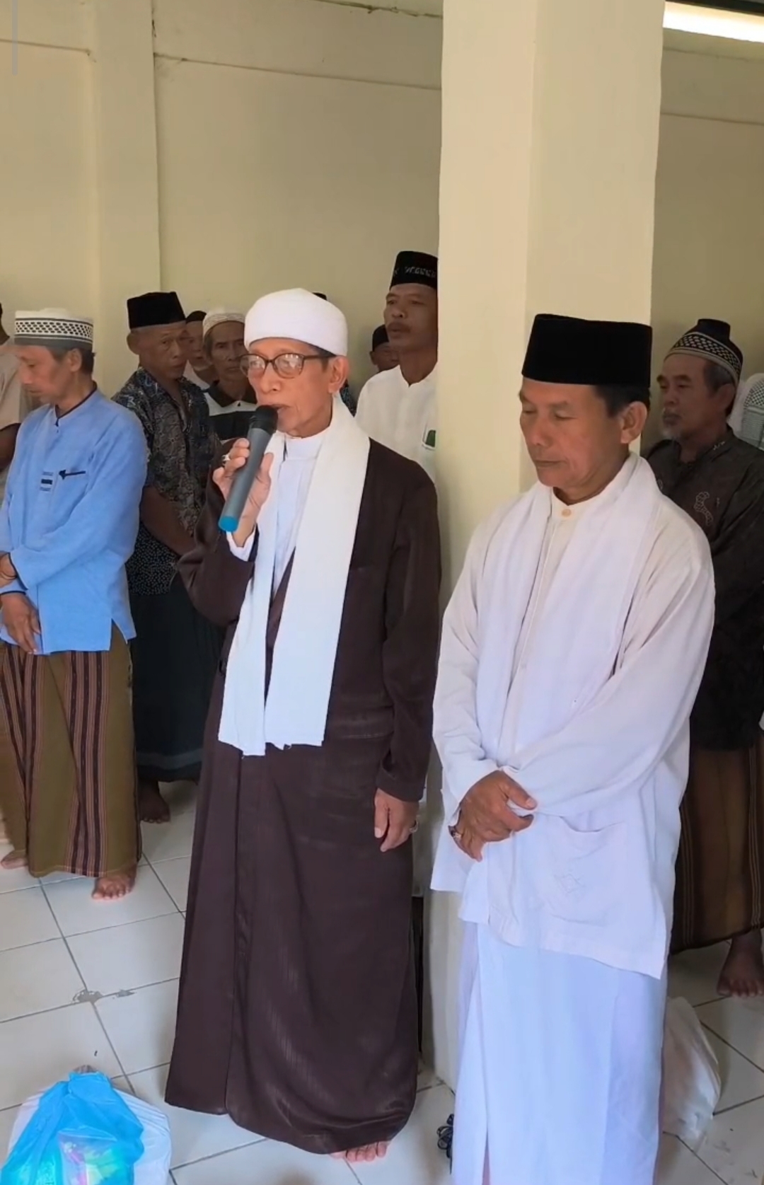 Silaturahmi dan Doa Bersama (Munjung) di Makbarah Buyut Puser Desa Parungjaya